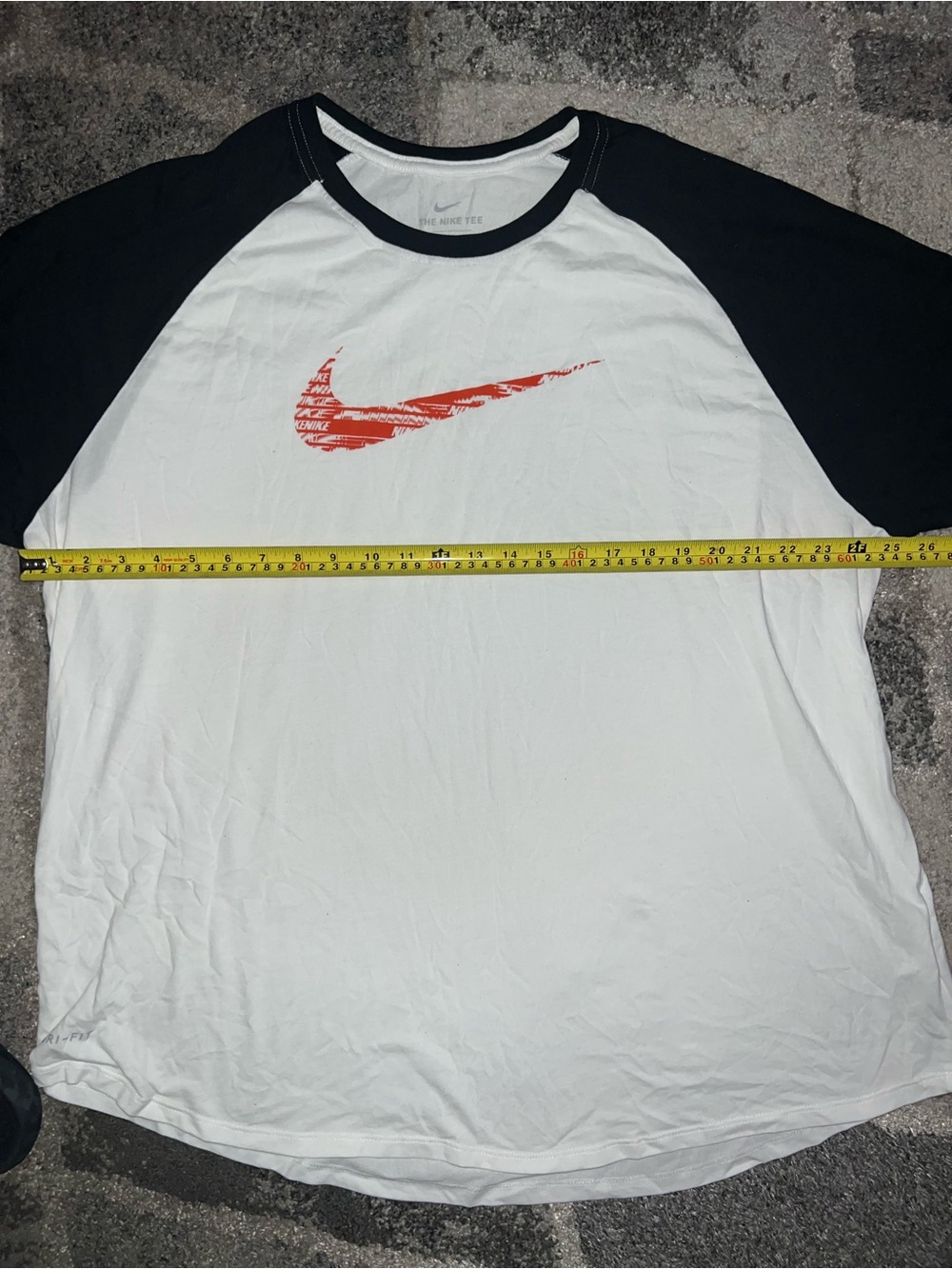 Nike Men’s White and Black Raglan Logo Shirt size XXL - Picture 7 of 10